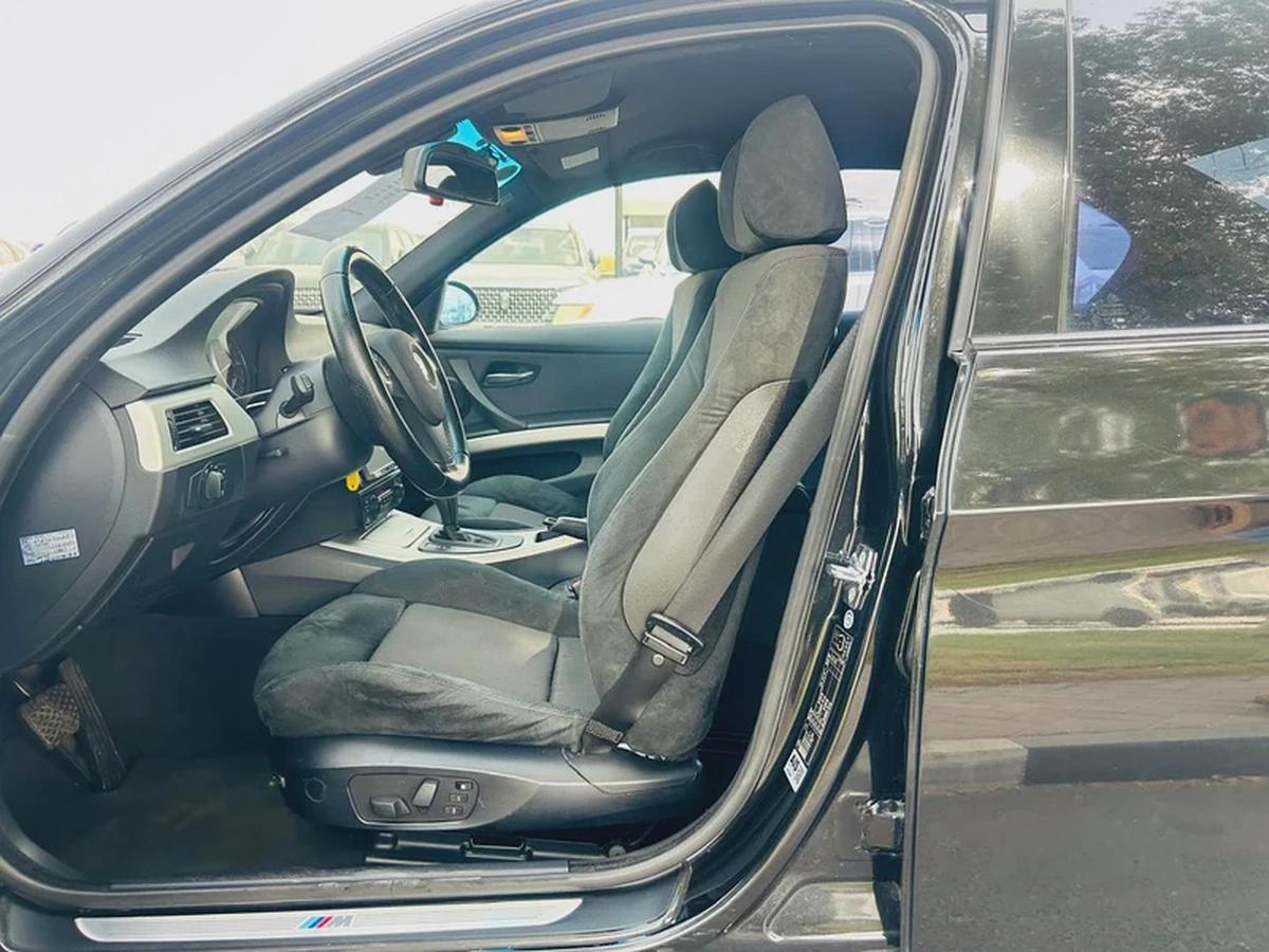 BMW 323i | 2006 | M PACKAGE | CLEAN TITILE | FRESH JAPAN IMPORT-8-8