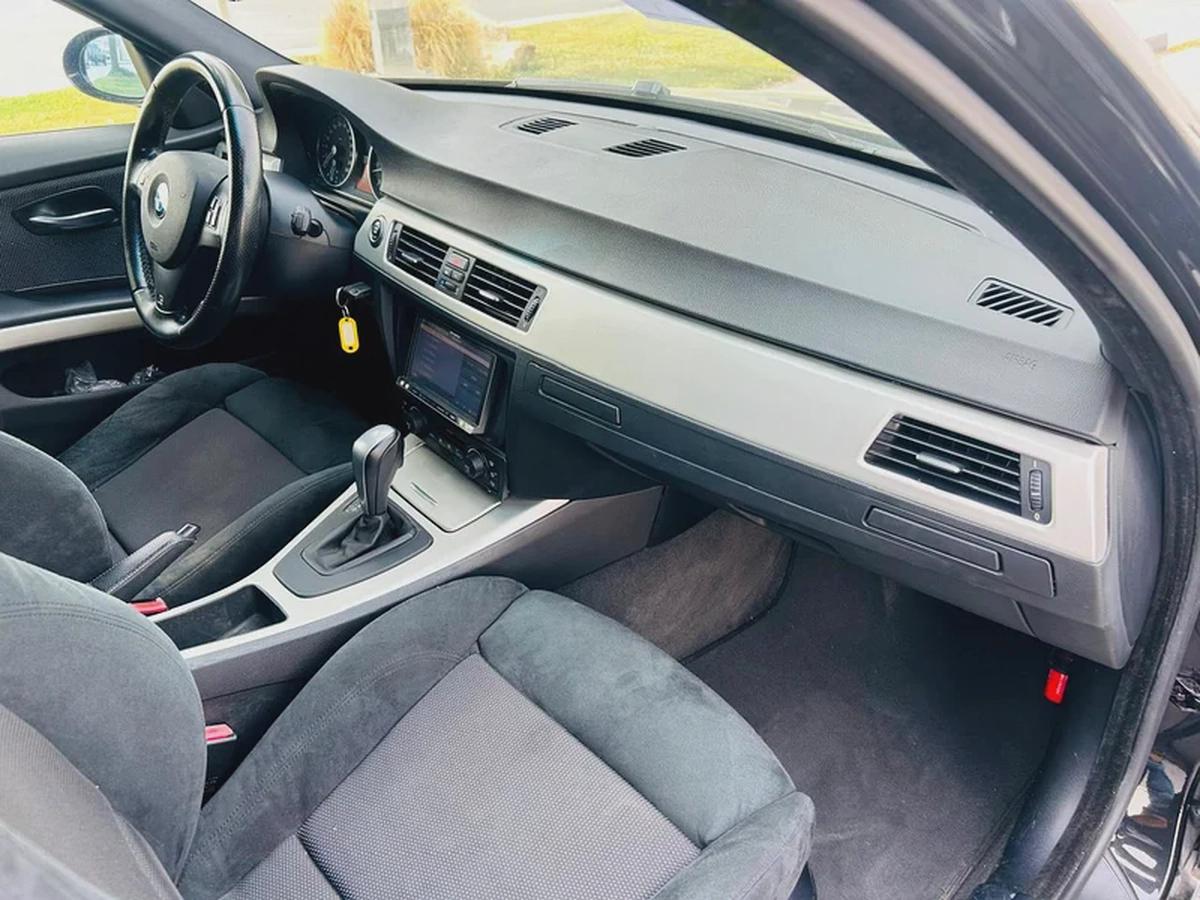 BMW 323i | 2006 | M PACKAGE | CLEAN TITILE | FRESH JAPAN IMPORT-11-11