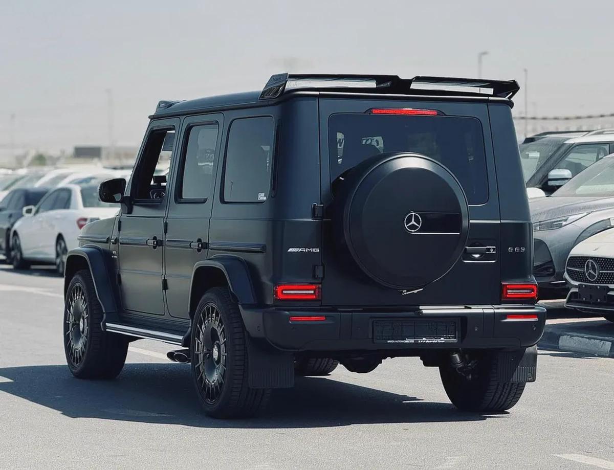 BENZ G63 | ///AMG | BRABUS BODY KIT | NIGHT PACKAGE | 2025 | ONLY : 13,377 KM | JP IMPORT | CLEAN-5-5