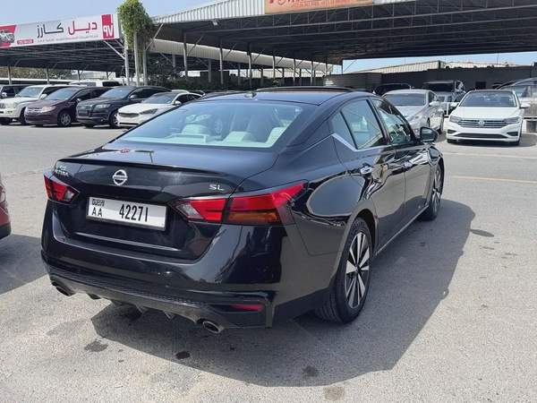 Nissan Altima SL 2019, American Specs - Excellent Condition