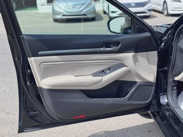 Nissan Altima SL 2019, American Specs - Excellent Condition