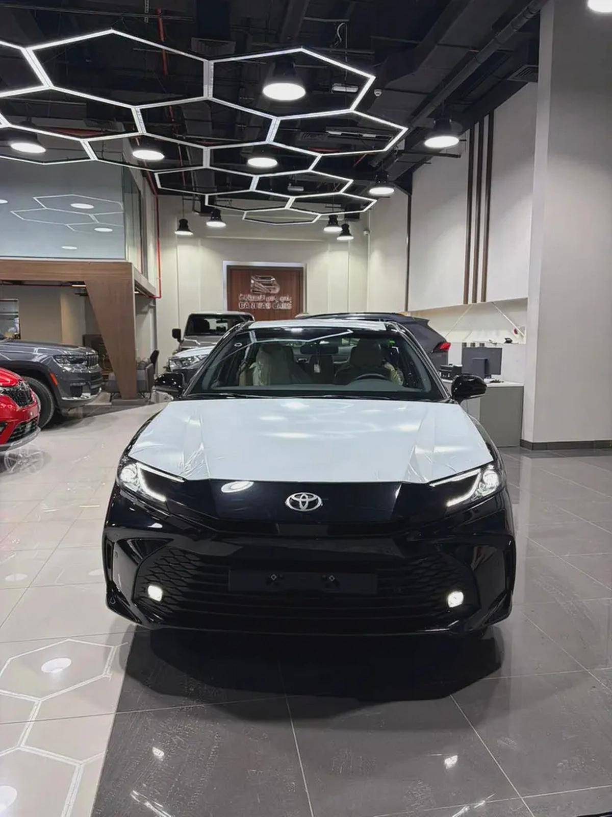 TOYOTA CAMRY 2.5L E HYBRID 2026YM تويوتا كامري 2500 لتر هايبرد-1-1