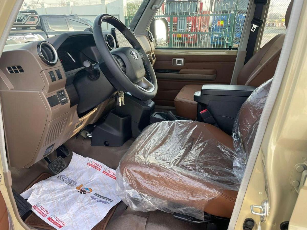 Toyota Land Cruiser 70-6-6