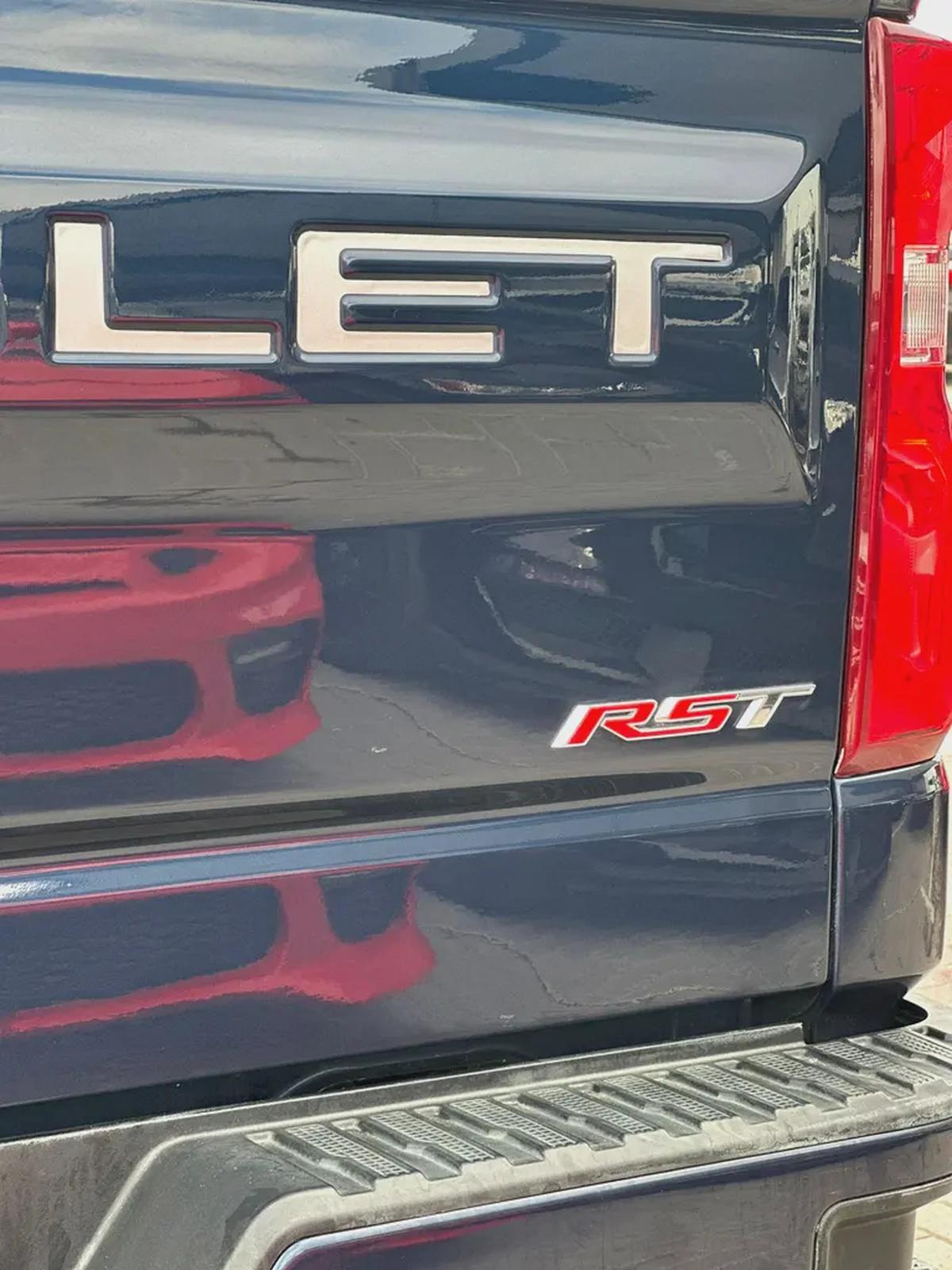 شيفرولية سيلفردو 2019 مواصفات خليجية RST بحالة جيدة-6-6