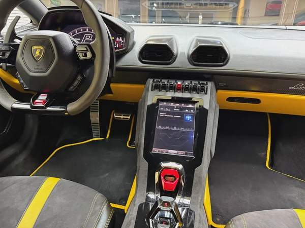 2023 Lamborghini Huracan Tecnica - GCC Specs - Like New