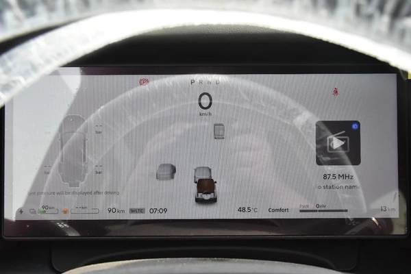 ROX 01 SEVEN SEATS PHEV 2025 | WHITE