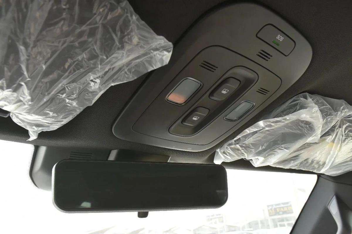ROX 01 SEVEN SEATS PHEV 2025 | WHITE-2-2