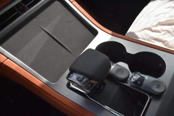 ROX 01 SEVEN SEATS PHEV 2025 | WHITE