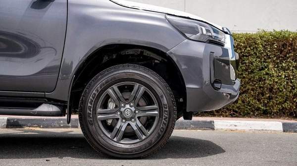 Toyota Hilux HILUX 2.4L MT P.WINDO DIESEL 2026