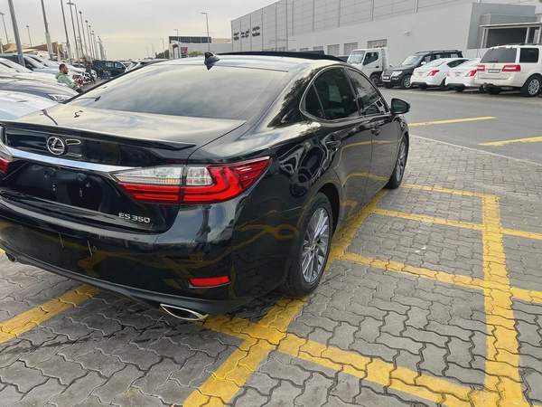 2018 Lexus ES 350 - American Specs - Excellent Condition