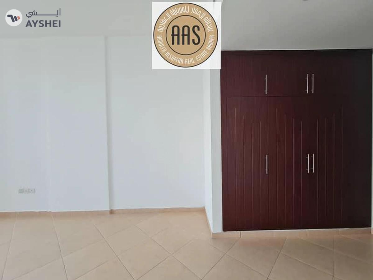Clos3 To Carrefour Very Huge Size 2Bhk 67k With Master Room-5-5