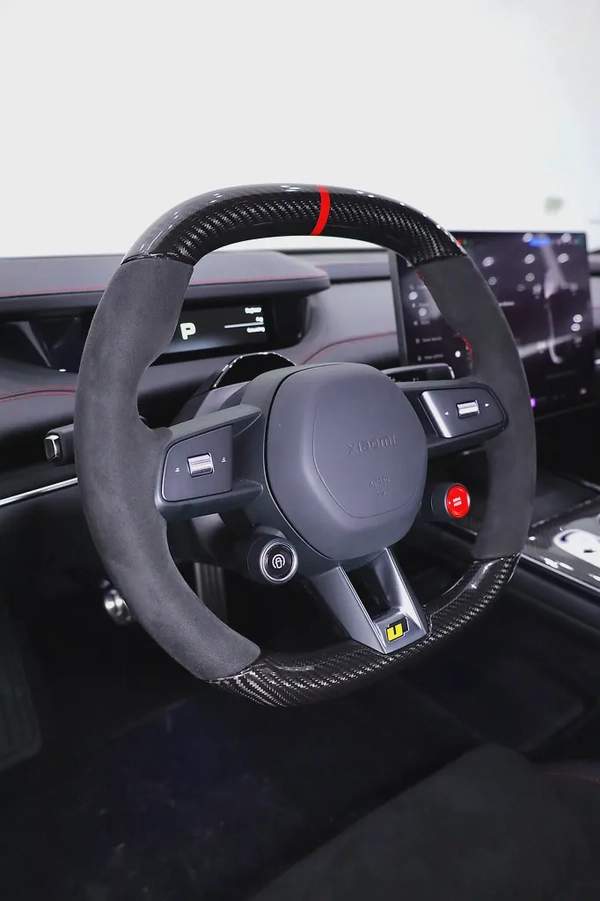 XIAOMI SU7 ULTRA FULLY LOADED + CARBON EXT / INT