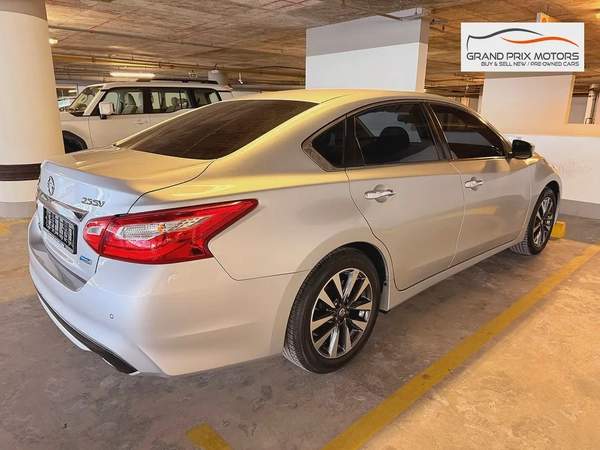 Nissan Altima SV 2017 Model GCC Specs With Partial Service History In Perfect Condition