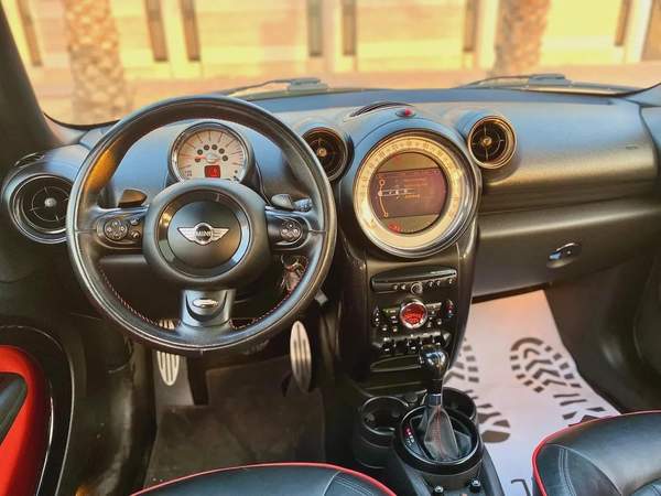 COUNTRYMAN 2015 MINI S-ALL4 JCW || GCC SPECS || ORIGINAL PAINT || ACCIDENT FREE