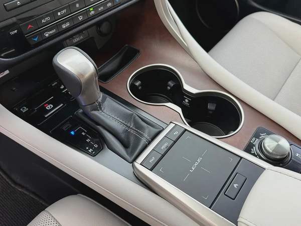 Lexus RX 350 Platinum 2021, American Specs - Excellent Condition!