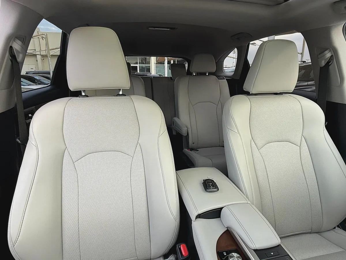 Lexus RX 350 Platinum 2021, American Specs - Excellent Condition!-13-13