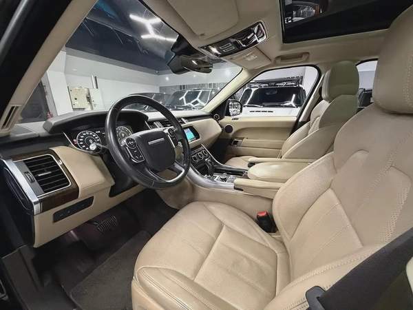 1 Owner | Original Paint | Full Service History | Warranty | GCC Specs