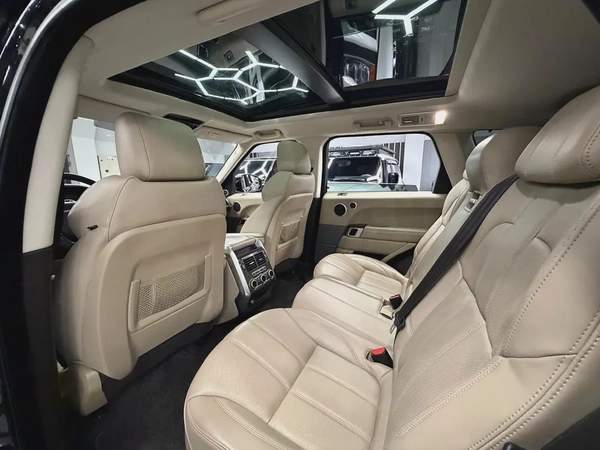 1 Owner | Original Paint | Full Service History | Warranty | GCC Specs