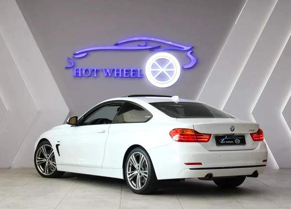 BMW 4-Series 435i 2014 GCC Specs