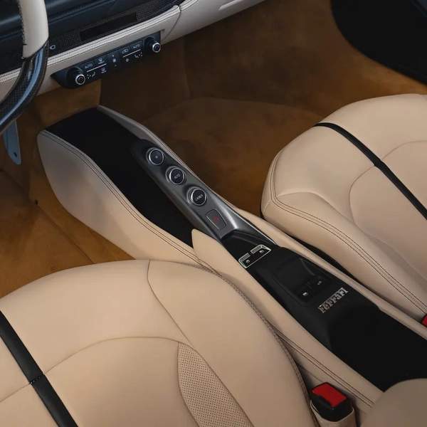 VERY LOW MILEAGE | 2021 F8 SPIDER | 20 INCH ALLOYS