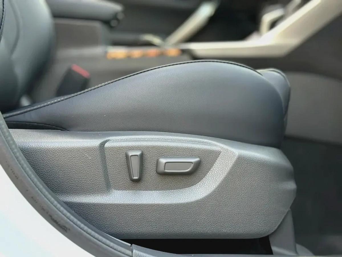 Mitsubishi Eclipse Cross /2025 /Top Line-10-10