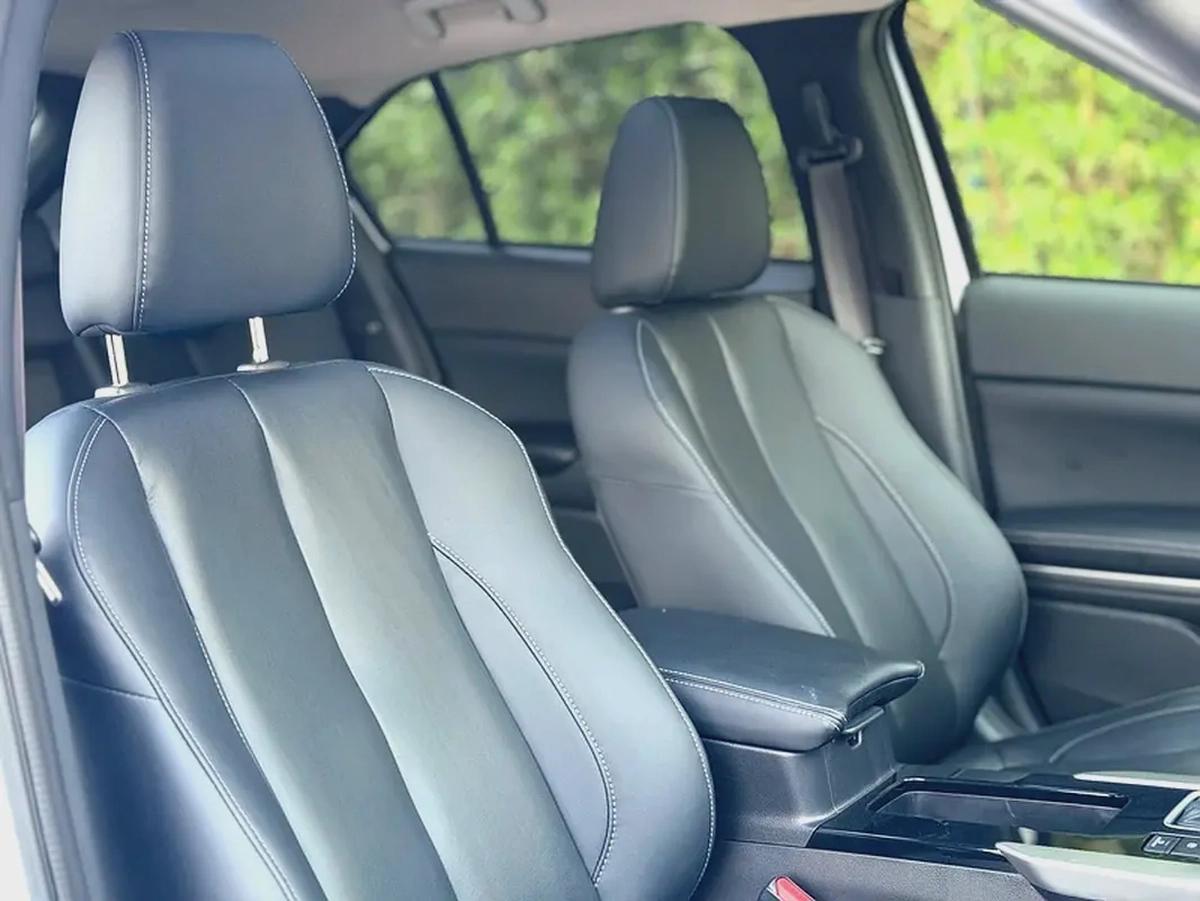 Mitsubishi Eclipse Cross /2025 /Top Line-12-12