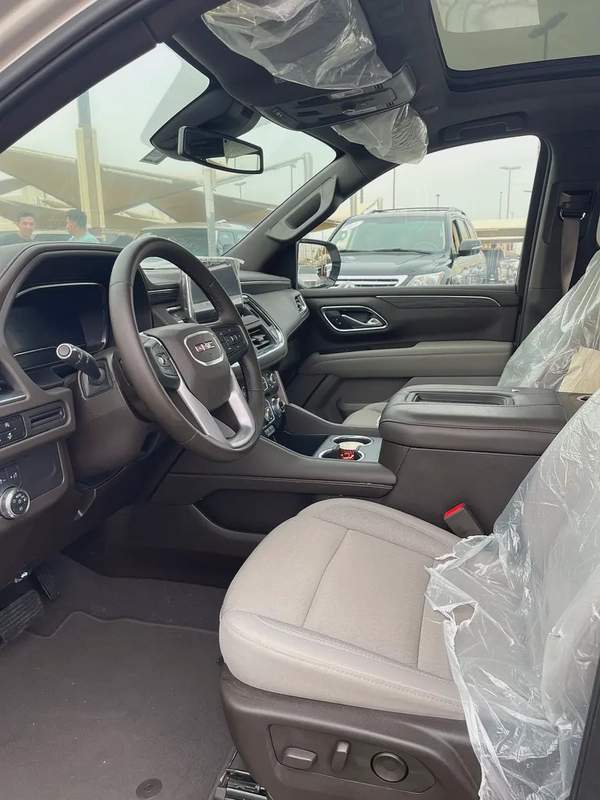 2024 GMC Yukon SLT - GCC Specs - Brand New