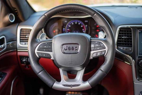 Jeep Grand Cherokee Trackhawk 6.2L