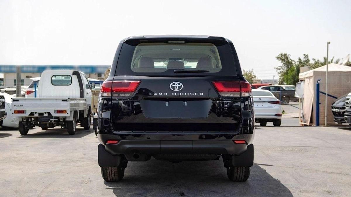 Toyota Land Cruiser LC300 GXR 3.3D AT MY2025 – BLACK-4-4