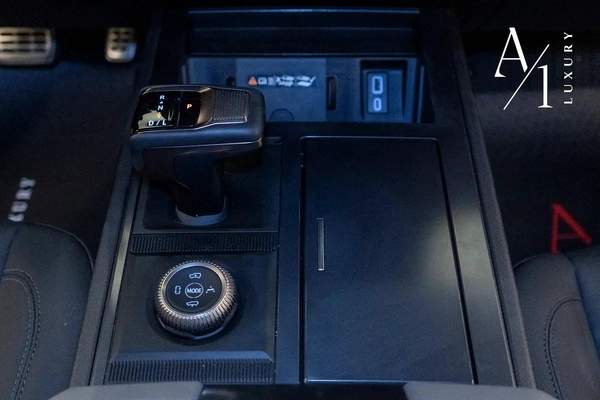 2024 GMC Hummer EV, Fully Loaded, Clean Tittle, 830 HP, Excellent Condition, American Spec