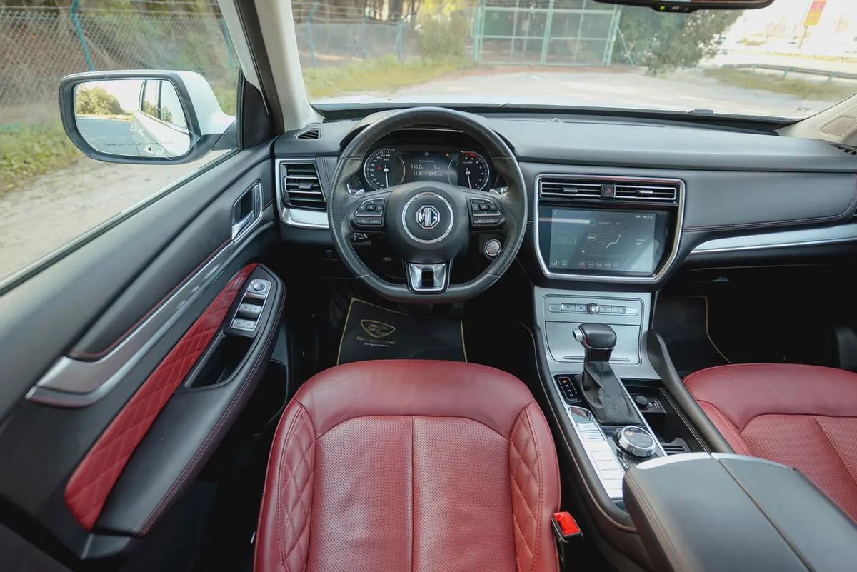 AED 804/Month | RX-8 Luxury | Free Warranty | GCC Specs | REF#M40733-8-8