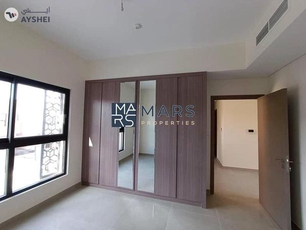 Luxurious brand new 3 bedroom villa available in sustainable city for rent just 130k