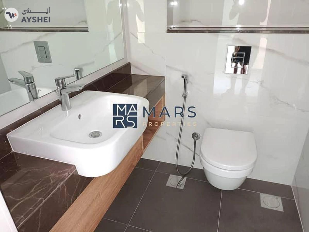 Luxurious brand new 3 bedroom villa available in sustainable city for rent just 130k-5-5