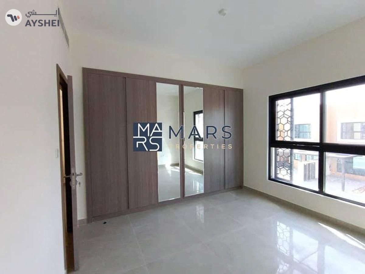 Luxurious brand new 3 bedroom villa available in sustainable city for rent just 130k-6-6