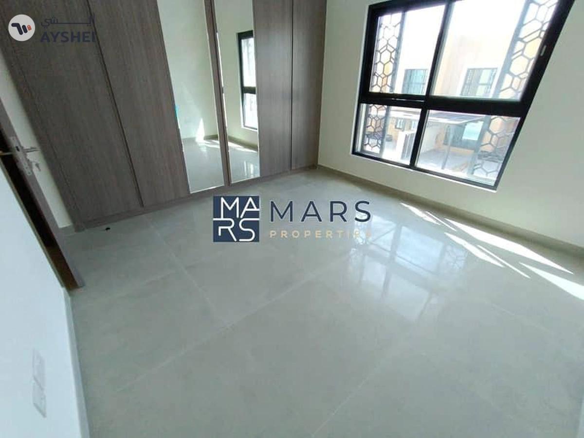 Luxurious brand new 3 bedroom villa available in sustainable city for rent just 130k-8-8