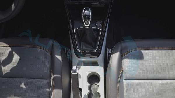 ( 5 Years Warranty 5 Years Service ) 2025 Škoda KUSHAQ 1.0T i3 FWD GCC 0Km