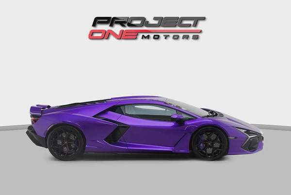 2025 LAMBORGHINI REVUELTO