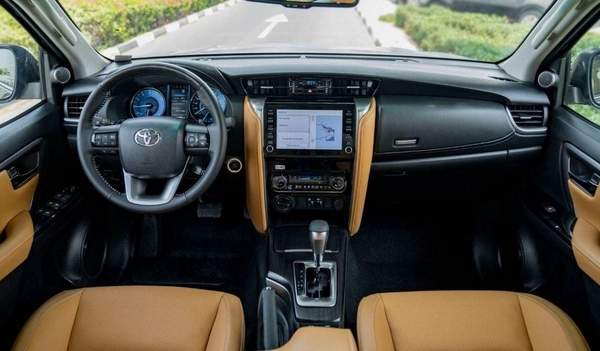 Toyota Fortuner Toyota Fortuner 4.0L Petrol 2024