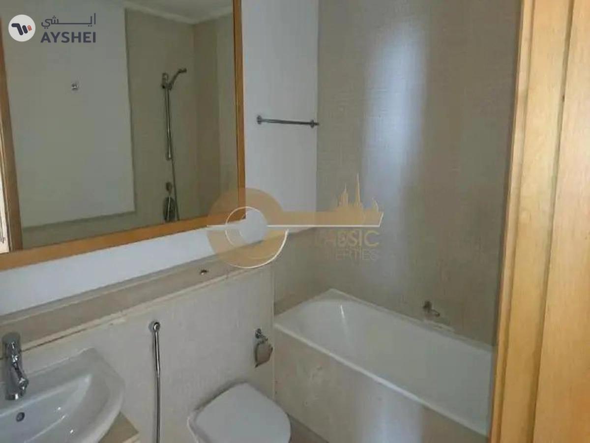 Semi Closed Kitchen | Balcony | Marina Promenade-9-9