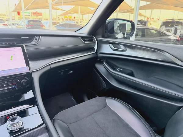 JEEP GRAND CHEROKEE—2024–GCC—FREE ACCIDENT—ORIGINAL PAINT—FULL SERVICE HISTORY —LOW MILAG—FULL OPTIO