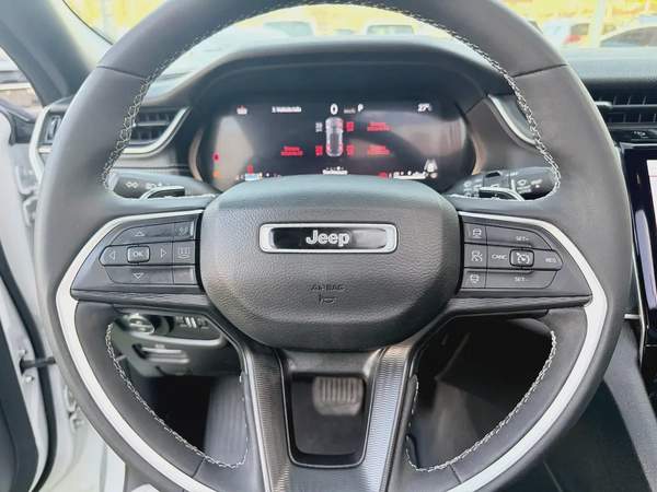 JEEP GRAND CHEROKEE—2024–GCC—FREE ACCIDENT—ORIGINAL PAINT—FULL SERVICE HISTORY —LOW MILAG—FULL OPTIO