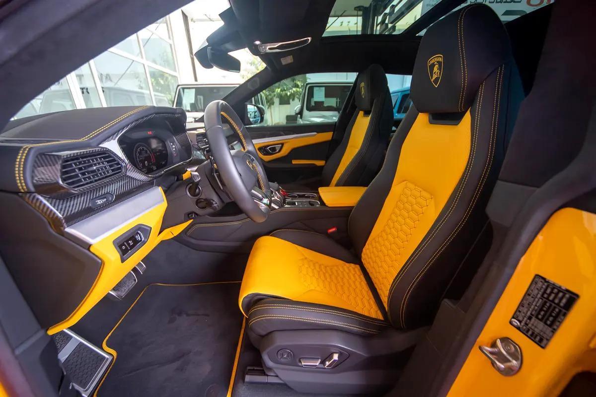 Lamborghini Urus | 2021 | 13,500Km | Under warranty-10-10