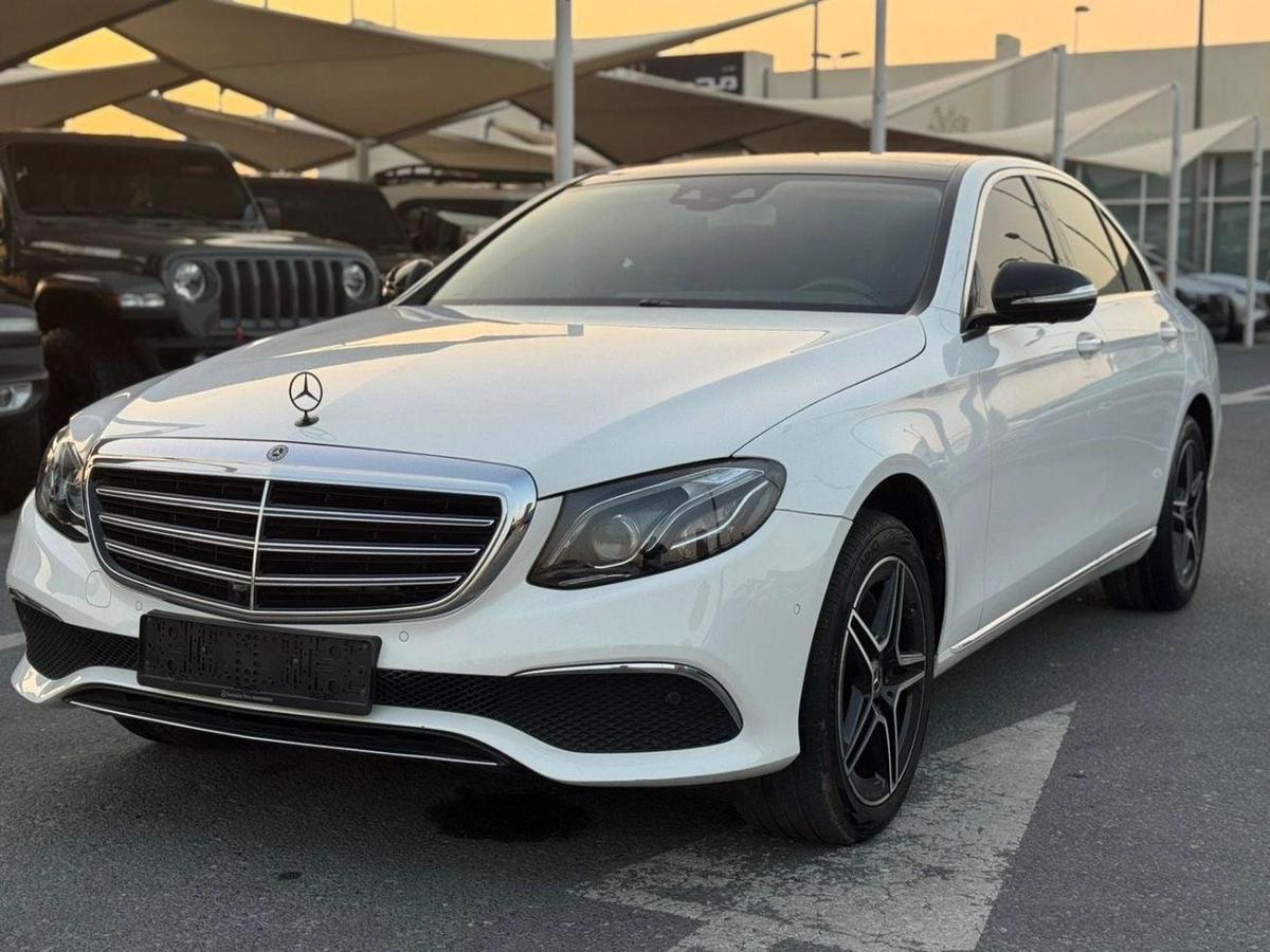 Mercedes-Benz E300 Premium 2.0L-0-0