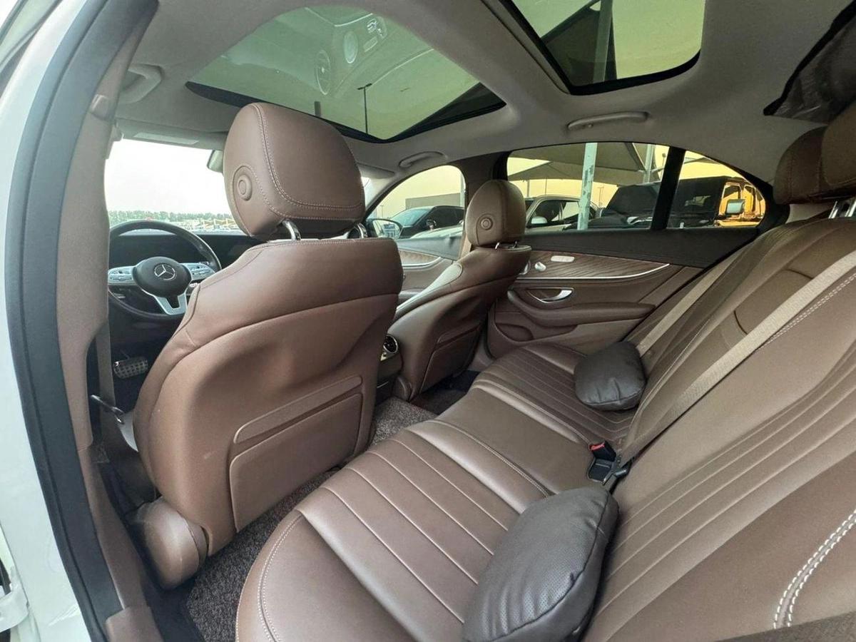 Mercedes-Benz E300 Premium 2.0L-10-10
