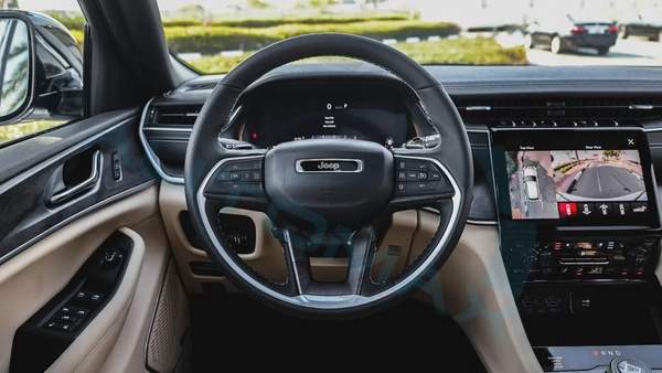 2025 JEEP GRAND CHEROKEE L LIMITED PLUS LUXURY GCC 0Km With 3 Years Or 60,000 Km Warranty