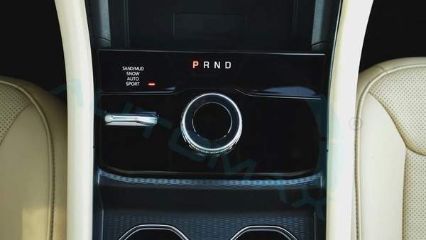 2025 JEEP GRAND CHEROKEE L LIMITED PLUS LUXURY GCC 0Km With 3 Years Or 60,000 Km Warranty