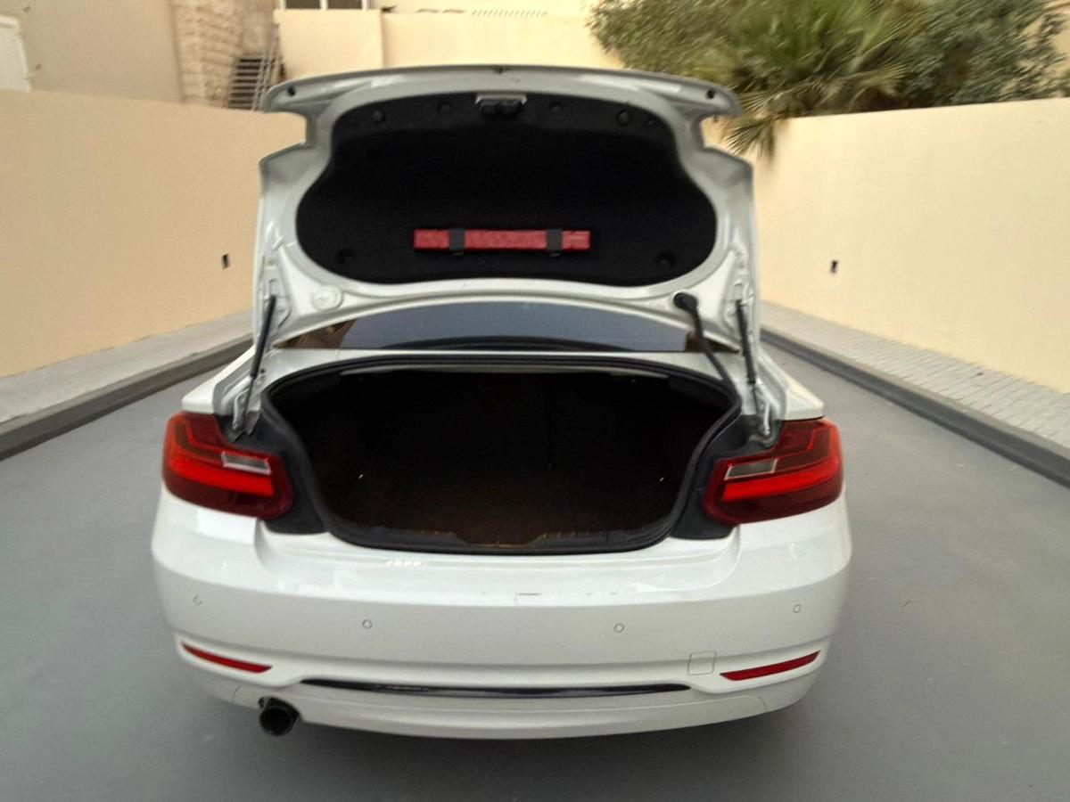 Gulf Specs 2014 BMW 220i SPORT COUPE 2.0Litre Turbo-Charged Top-4-4