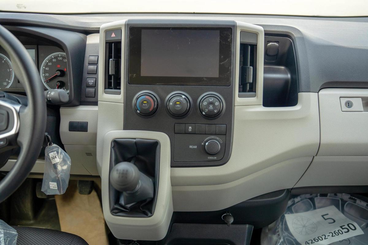 TOYOTA HIACE 2.8L 2025-17-17