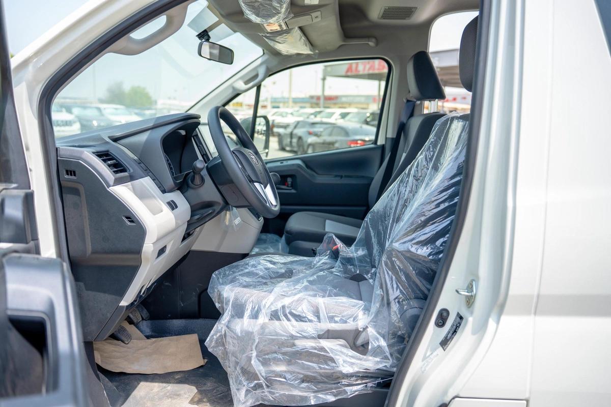 TOYOTA HIACE 2.8L 2025-14-14