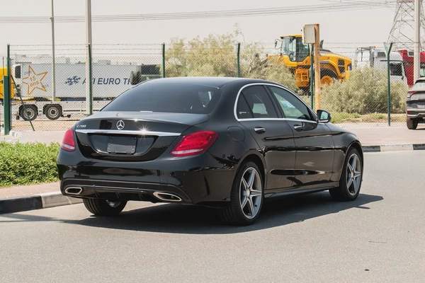 2016 - BENZ C200- SUPER CLEAN - LIKE NEW - ONLY 33,000 KM